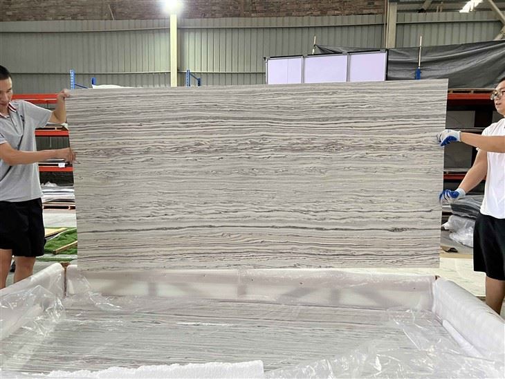 Bendable marble veneer