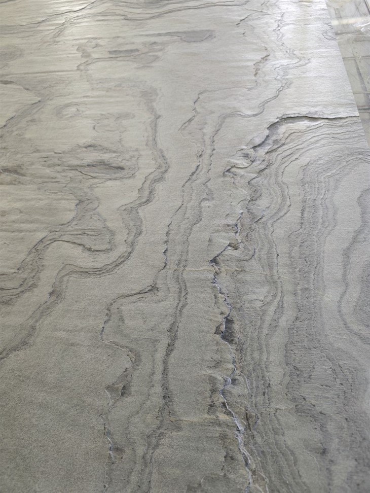 stacked big slate veneer